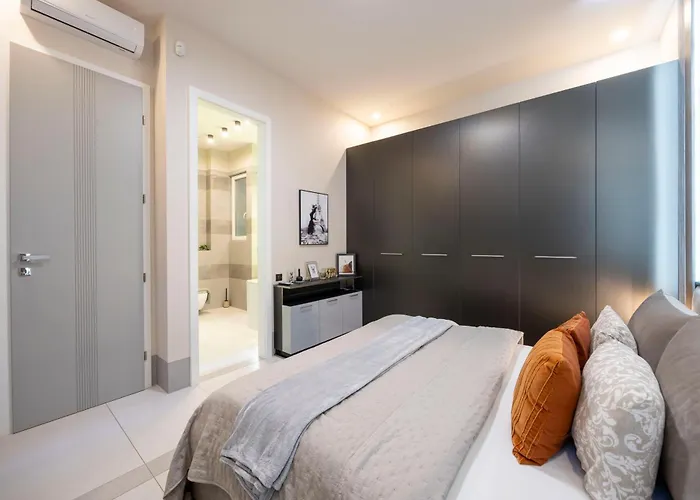 Luxurious High-end Grand On The St Stephen Road Budapest