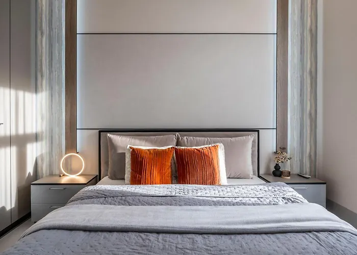 아파트 Luxurious High-end Grand On The St Stephen Road *