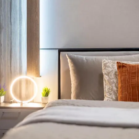 Apartment Luxurious High-end Grand On The St Stephen Road